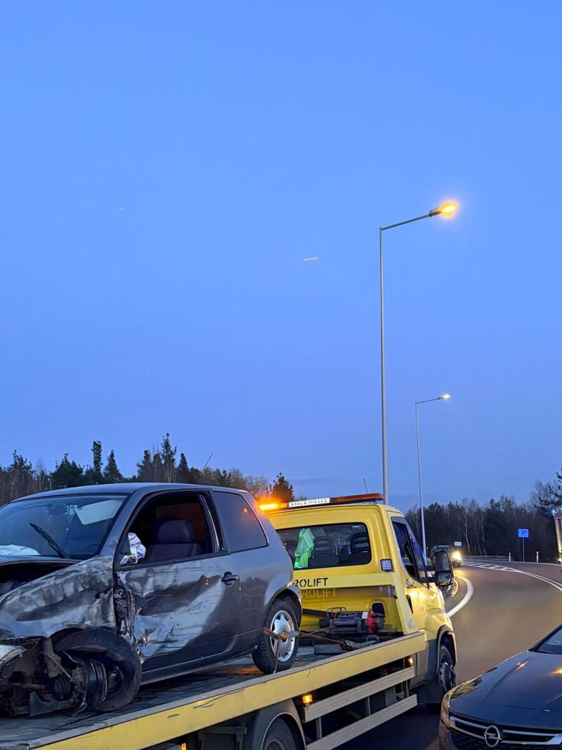 Pijany kierowca spowodował groźny wypadek. Uderzył w pięć aut. Cudem obyło się bez ofiar