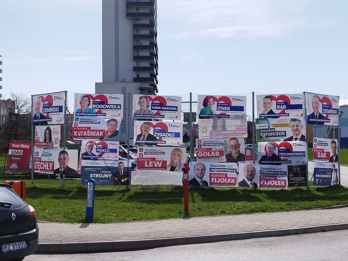 Plaga banerów wyborczych w Rzeszowie. Mieszkańcy zniesmaczeni [ZDJĘCIA]