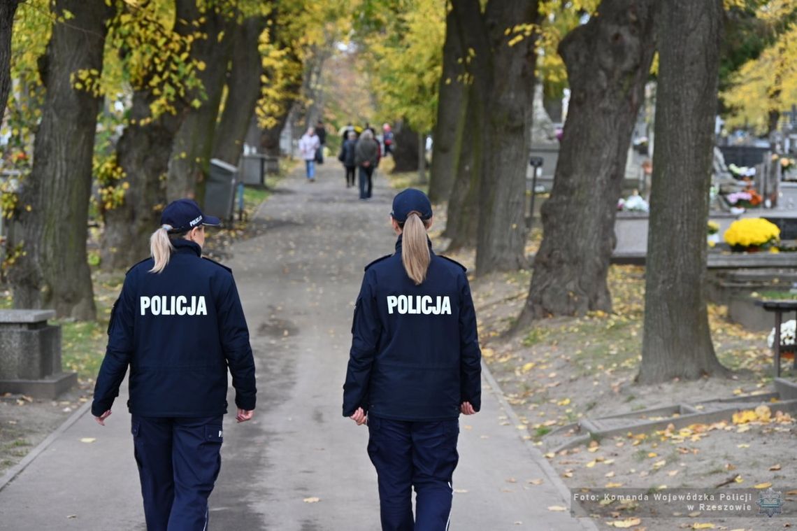 Policja apeluje: zadbajmy o bezpieczeństwo podczas przygotowań do Wszystkich Świętych Policja apeluje: zadbajmy o bezpieczeństwo podczas przygotowań do Wszystkich Świętych