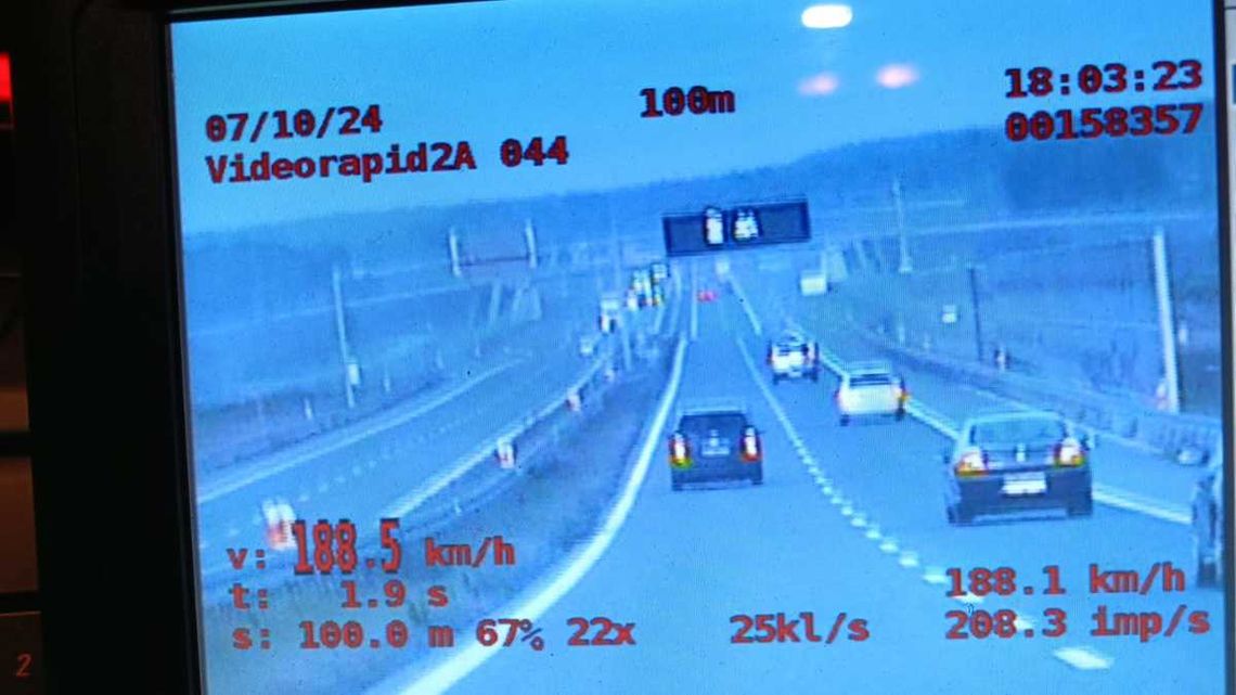 Policja zatrzymała kierowcę pędzącego prawie 190 km/h na S19