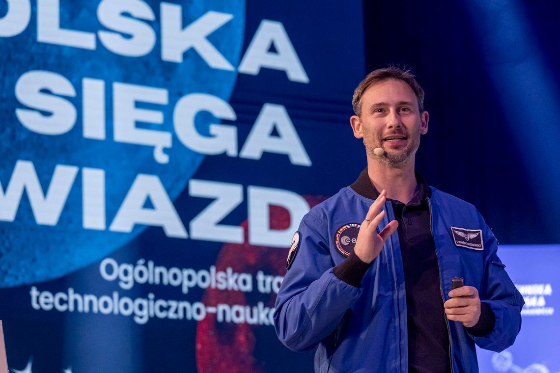 Polski astronauta Sławosz Uznański-Wiśniewski odwiedził Politechnikę Rzeszowską Polski astronauta Sławosz Uznański-Wiśniewski odwiedził Politechnikę Rzeszowską
