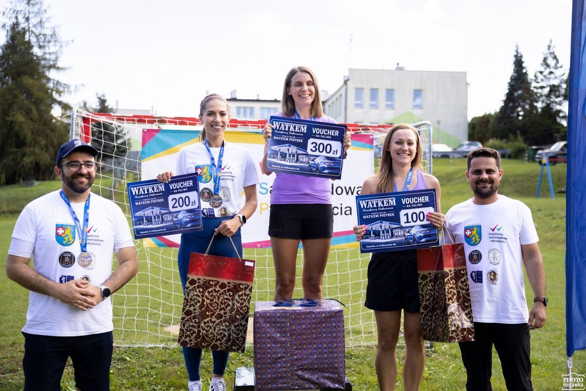 Powiat Rzeszowski stawia na sport! Starosta i radni na starcie I Biegu Jagiellonów w Niechobrzu Powiat Rzeszowski stawia na sport! Starosta i radni na starcie I Biegu Jagiellonów w Niechobrzu