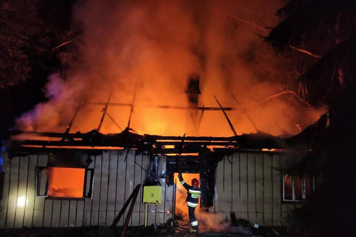 Pożar drewnianego domu w Nowym Borku [FOTO]