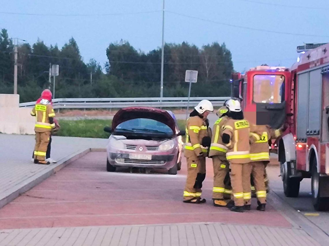 Pożar samochodu osobowego na autostradzie A4 - MOP Bratkowice [ZDJĘCIA]