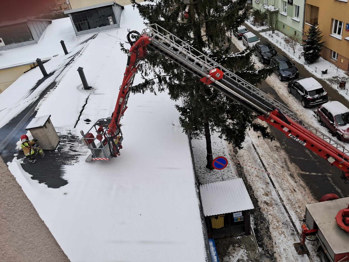 Pożar w kamienicy przy ul. Poniatowskiego w Rzeszowie. Akcja straży [FOTO,WIDEO]