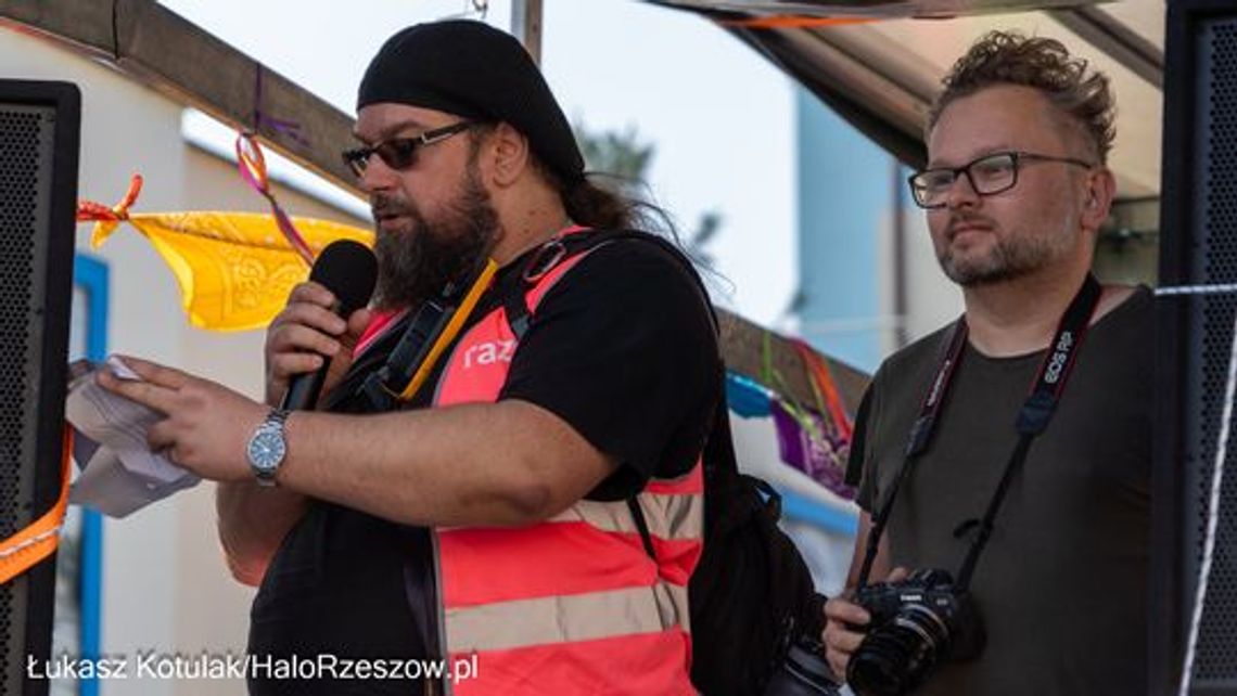 Prawo Boże ważniejsze od europejskiego? Podkarpackie gminy odpowiadają na pytanie o prawa par jednopłciowych