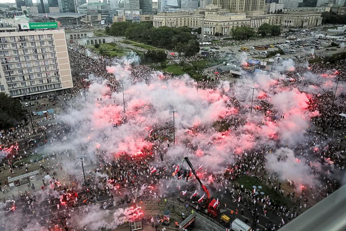 Prezydent Warszawy: W godzinę "W" zatrzymajmy się na minutę zadumy, a nie zadymy