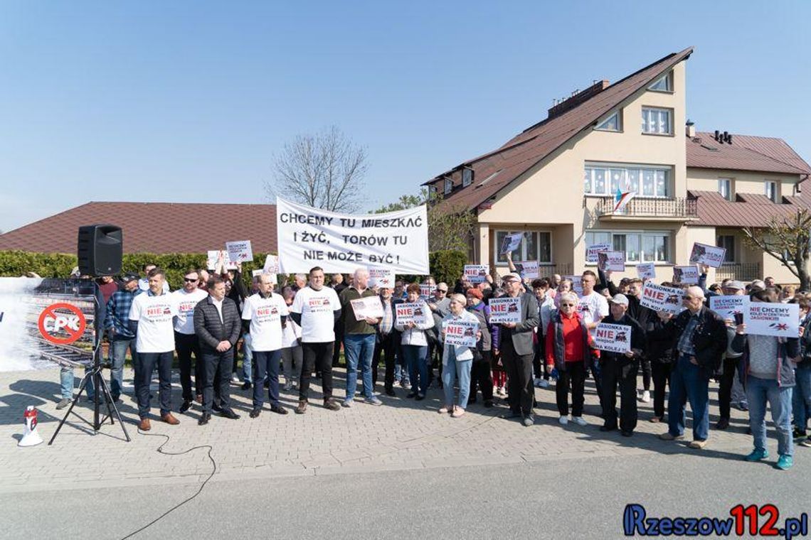 Protest mieszkańców Jasionki przeciwko budowie Centralnego Portu Komunikacyjnego