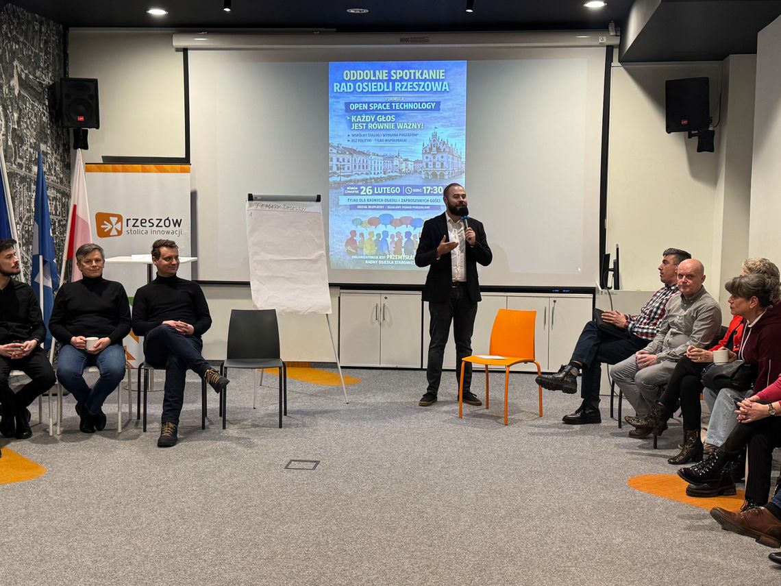 Rady osiedli łączą siły. Open Space przyniósł konkretne postulaty zmian Rady osiedli łączą siły. Open Space przyniósł konkretne postulaty zmian