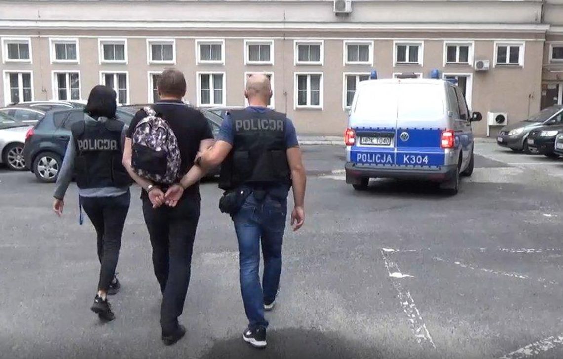 Rzeszów. Policjanci zatrzymali byłych szefów sieci sklepów Jedynka