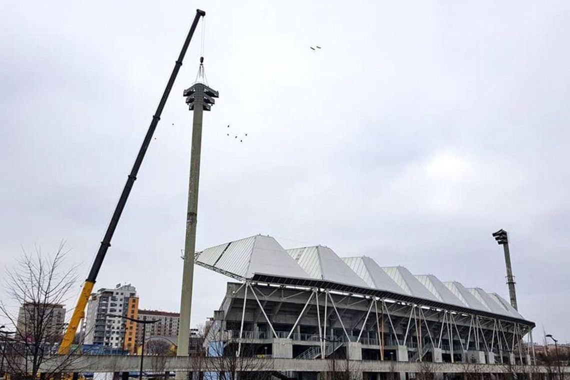 Rzeszów. Ruszył demontaż oświetlenia na stadionie miejskim