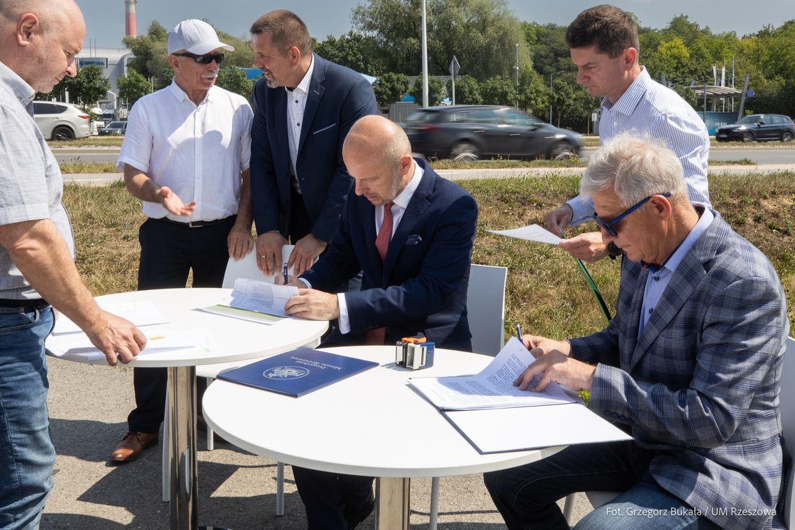 Rzeszów szykuje zmiany przy Wisłokostradzie: prawoskręt na Rzecha i przebudowę ronda Kuronia Rzeszów szykuje zmiany przy Wisłokostradzie: prawoskręt na Rzecha i przebudowę ronda Kuronia