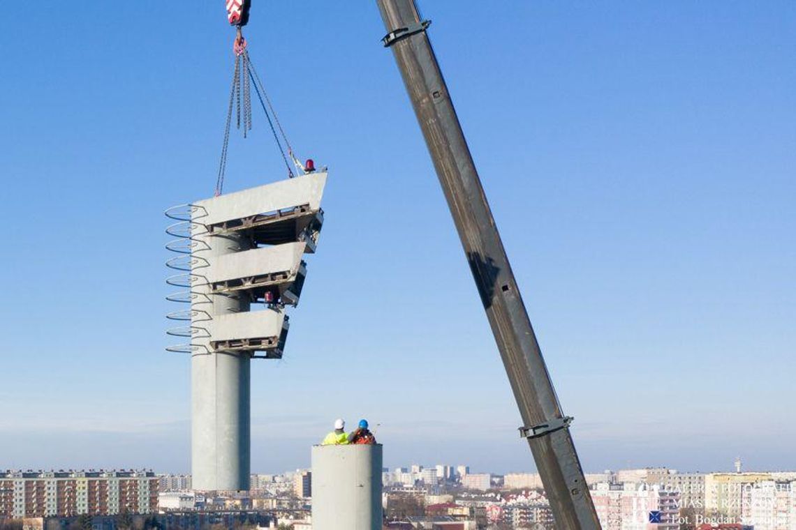 Rzeszów zachowa historyczne jupitery na Stadionie Miejskim