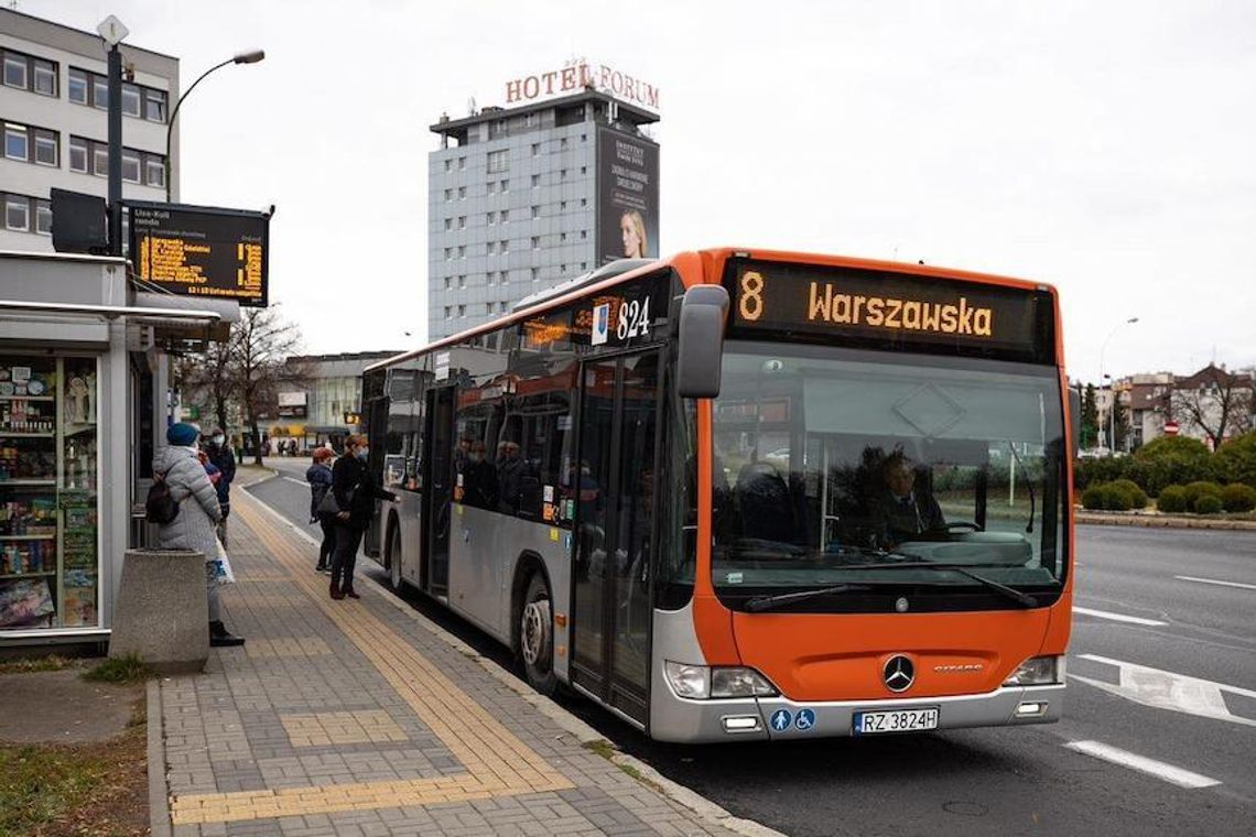 Są dopłaty do autobusów na Podkarpaciu. Do podziału 52 mln zł