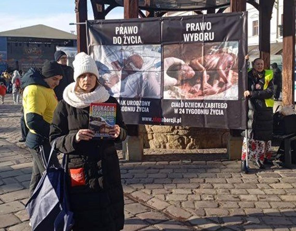 Sąd: Pikieta środowisk pro-life w Rzeszowie rozwiązana bezpodstawnie