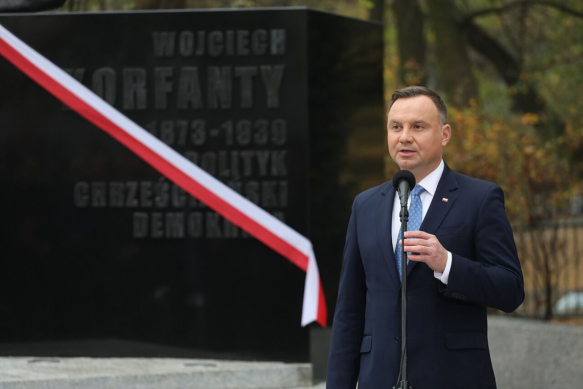 Sejmik: Andrzej Duda z odznaką honorową „Zasłużony dla Województwa Podkarpackiego”