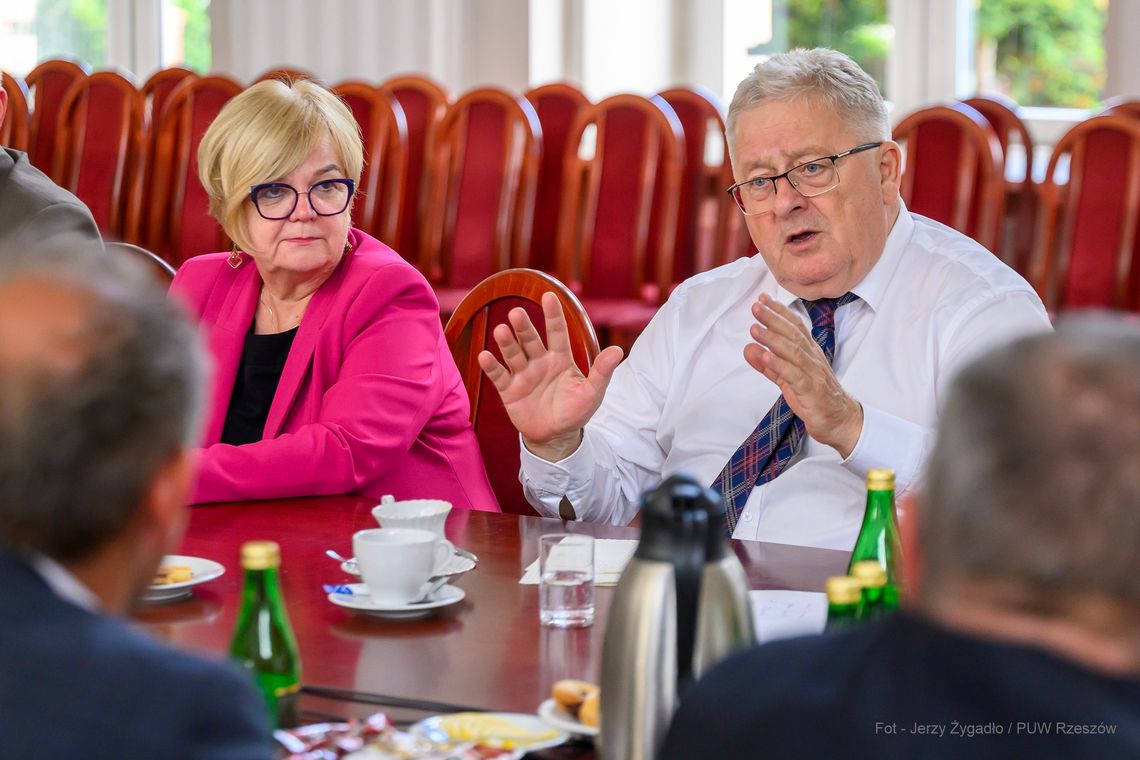 Siekierski m.in. o rolniku aktywnym zawodowo
