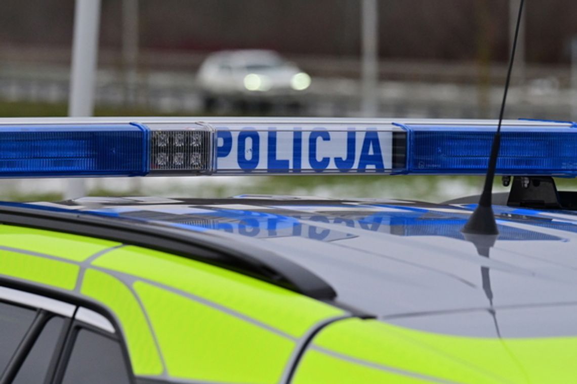 Stracił panowanie nad autem na DK 77. Miał 2,8 promila