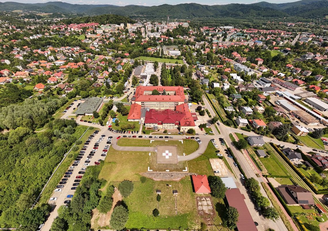 Szpital w Sanoku z ponad 218 mln zł zobowiązań. Dane ze szpitala mówią o "krytycznej sytuacji" Szpital w Sanoku z ponad 218 mln zł zobowiązań. Dane ze szpitala mówią o "krytycznej sytuacji"