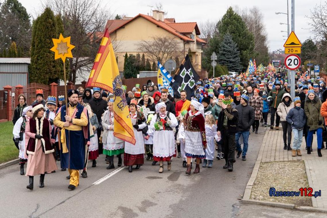 Tłumy na Orszaku Trzech Króli w Rzeszowie [FOTO I WIDEO]