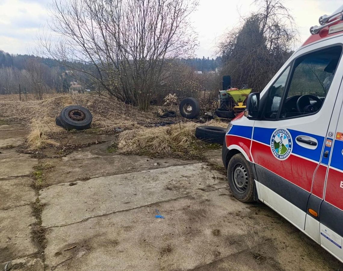 Tragedia w Golcowej: 68-latek zginął przygnieciony przez ciągnik rolniczy