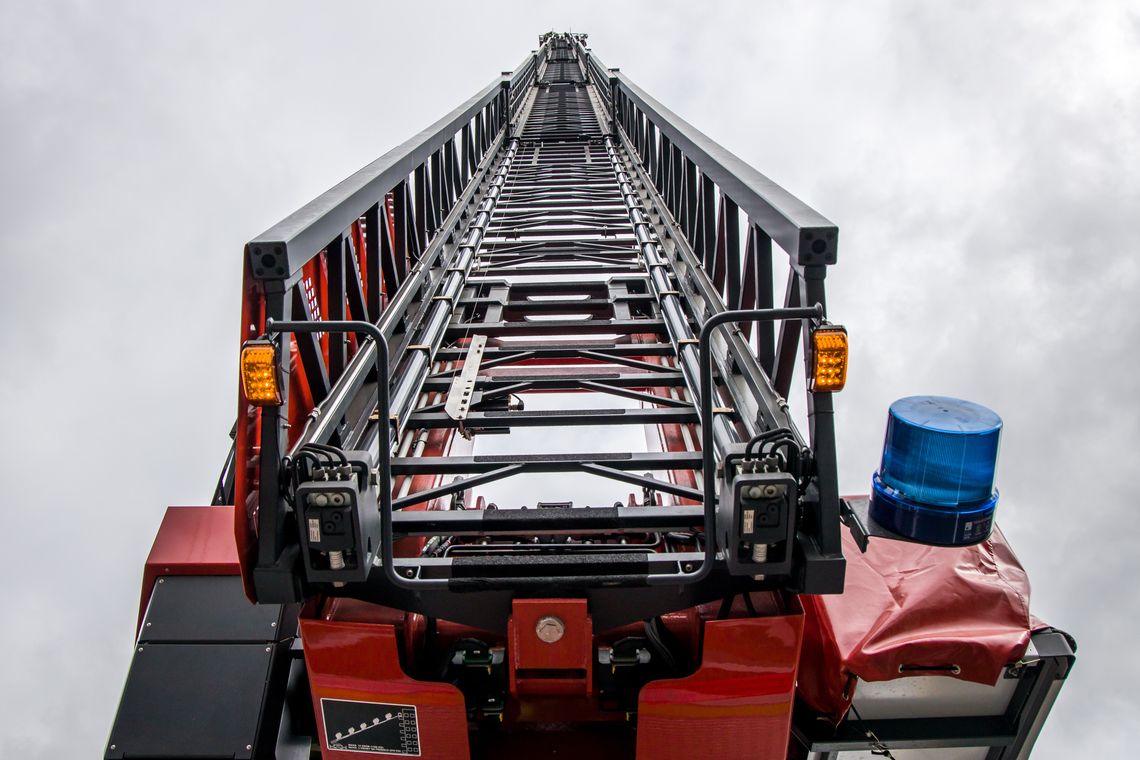 Tragedia w Kąkolówce. 79‑latek wpadł do studni, mimo akcji ratunkowej zmarł