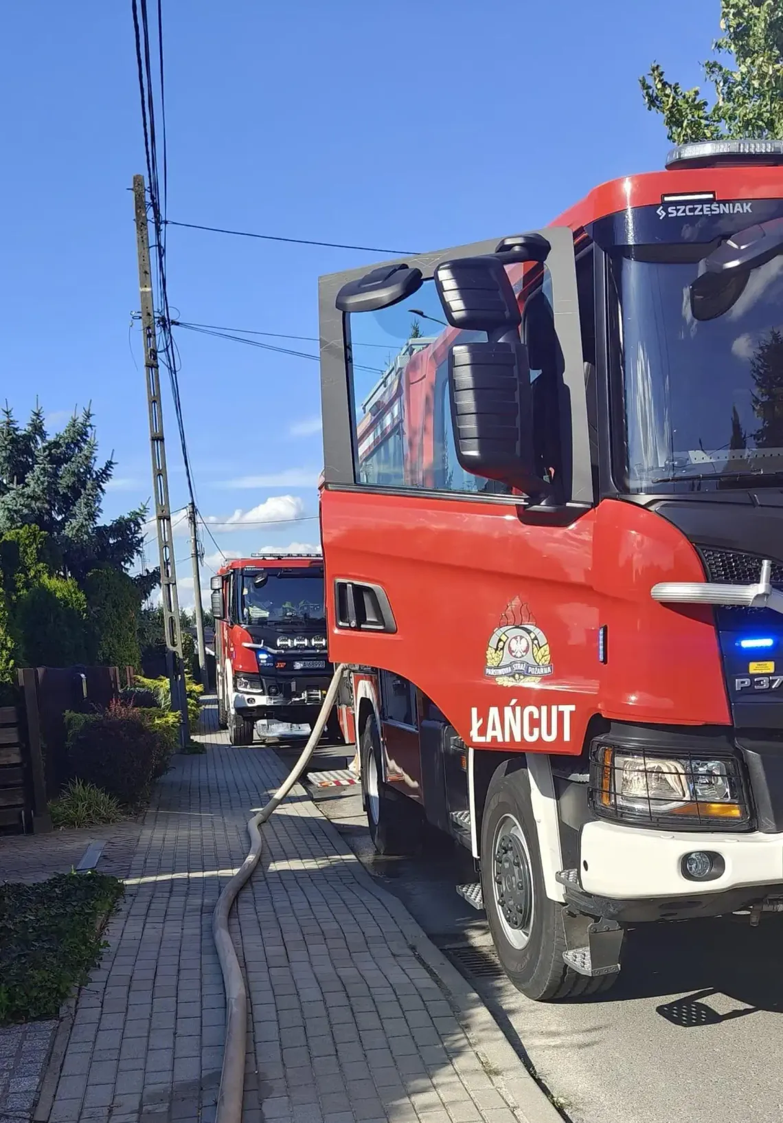 Tragiczny pożar w Łańcucie. Zginęła 60-letnia kobieta, w akcji 44 strażaków