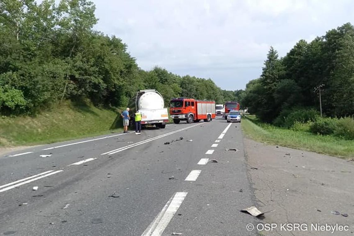 Tragiczny wypadek na DK19 w Lutczy. Zginął kierowca samochodu