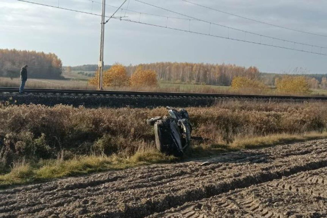 Tragiczny wypadek na przejeździe kolejowym. Nie żyje 45-latek