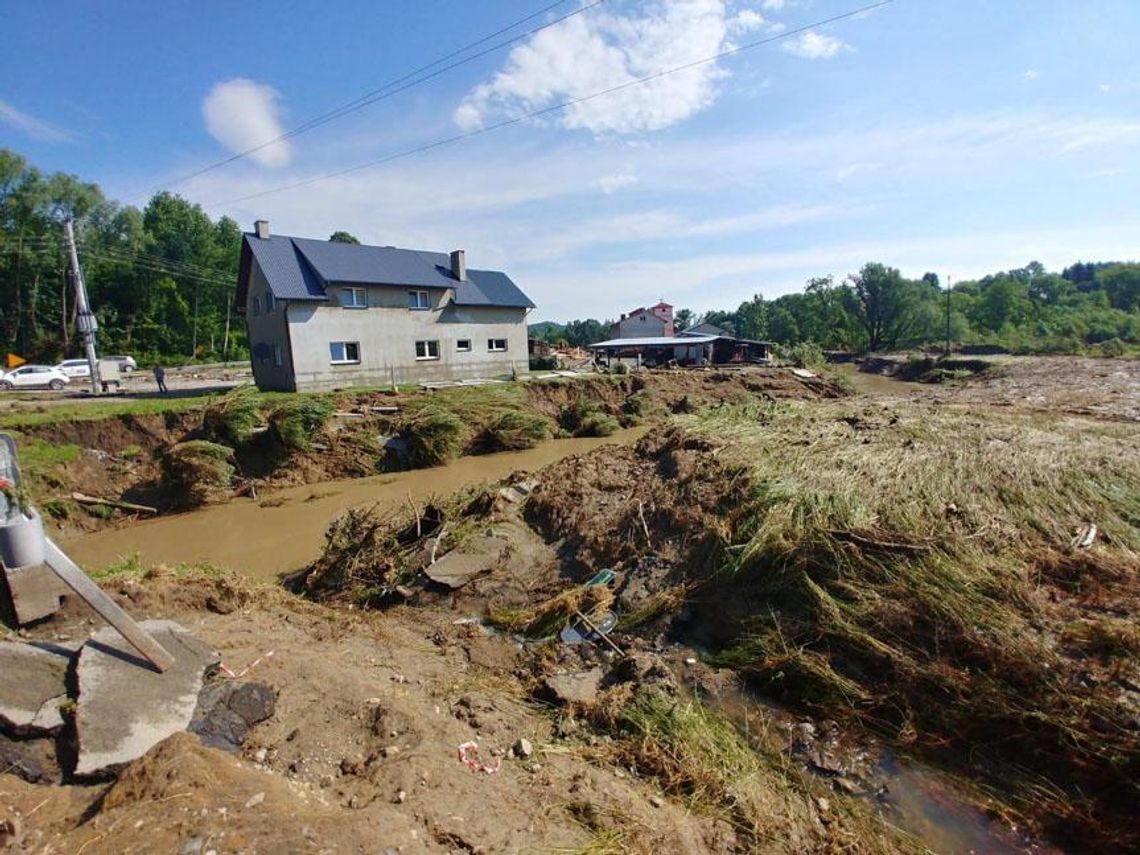 Trudna sytuacja na Podkarpaciu na skutek przejścia potężnego żywiołu [foto]