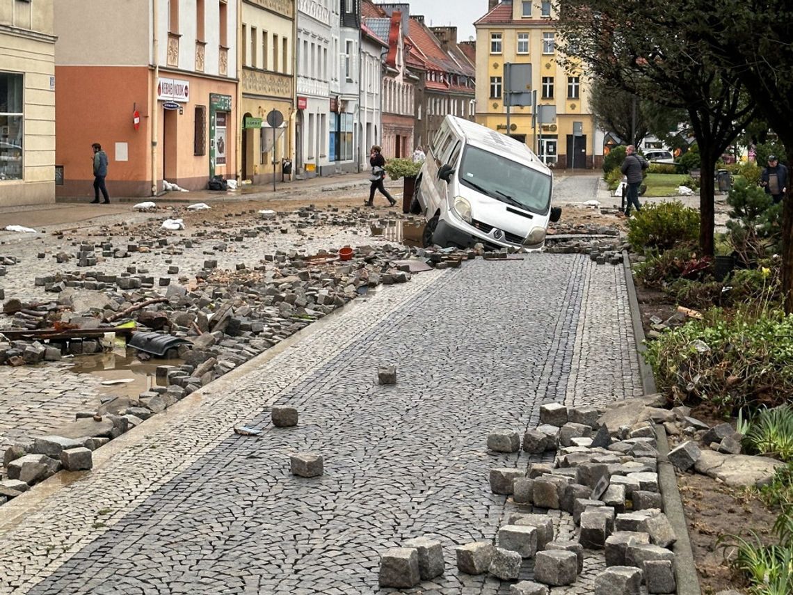 Trwają zbiórki darów dla powodzian w Rzeszowie i powiecie rzeszowskim [AKTUALIZACJA]