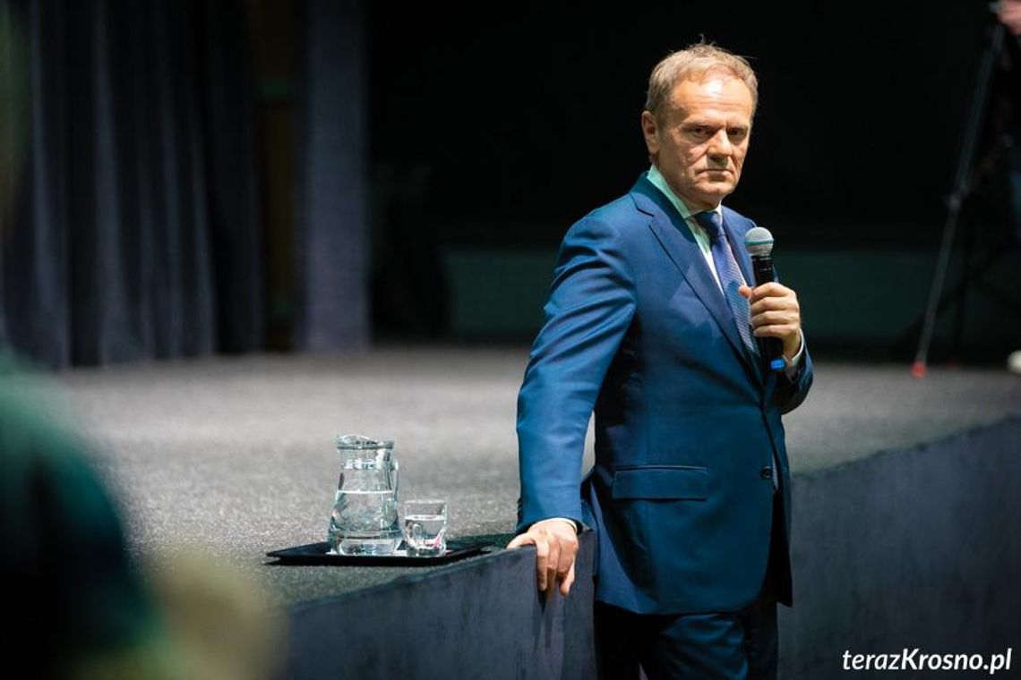 Tusk: potrzebne są natychmiastowe decyzje, które wesprą polskiego rolnika