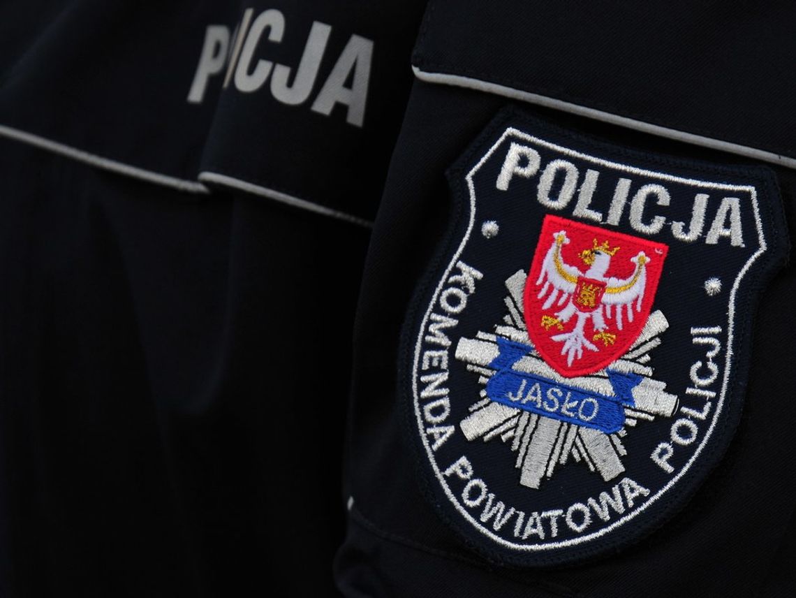 „Udusiłem partnerkę!” Dramatyczne zgłoszenie postawiło na nogi jasielską policję