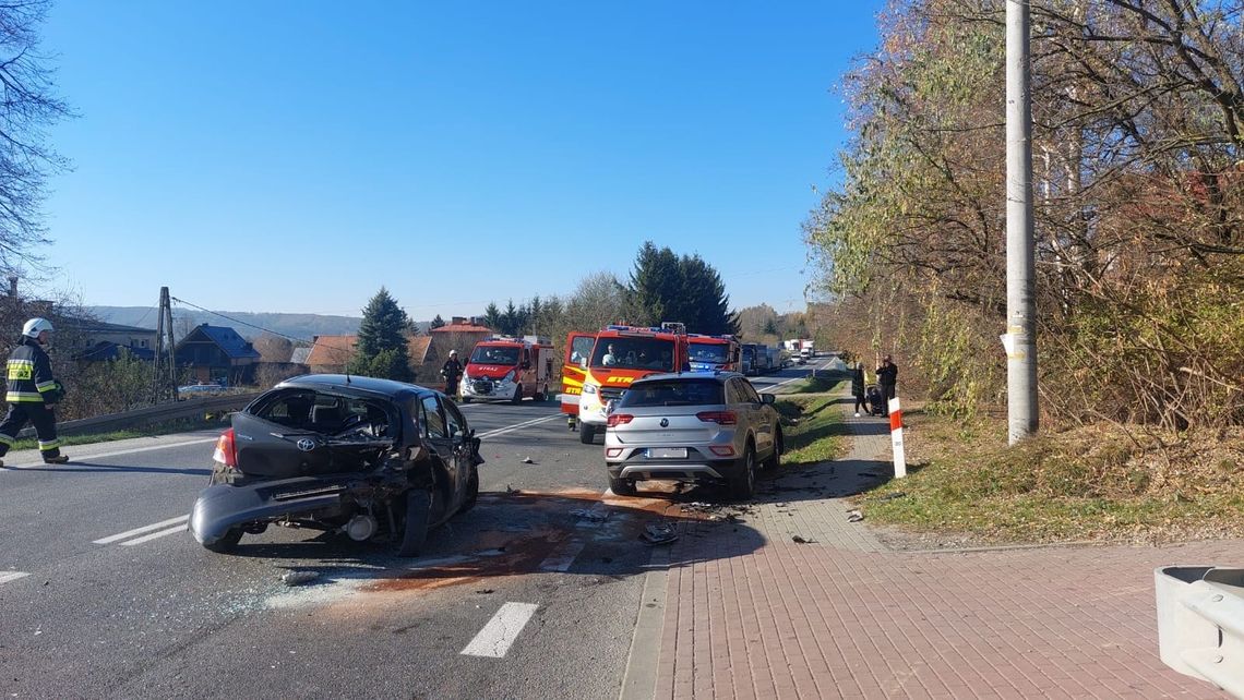 Utrudnienia na DK 19 w Babicy. W zderzeniu 3 samochodów ranna została jedna osoba [ZDJĘCIA]