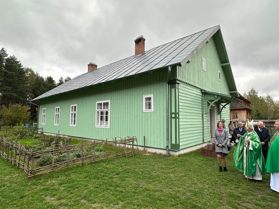 W Muzeum Kultury Ludowej w Kolbuszowej można oglądać plebanię z Ostrów Tuszowskich