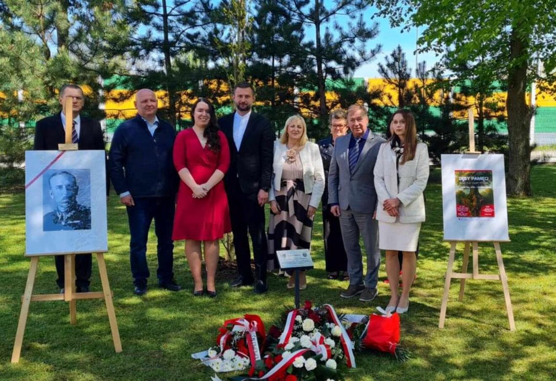 W Stalowej Woli zasadzono Dęby Pamięci. Upamiętniono m.in. bohatera ze Świlczy