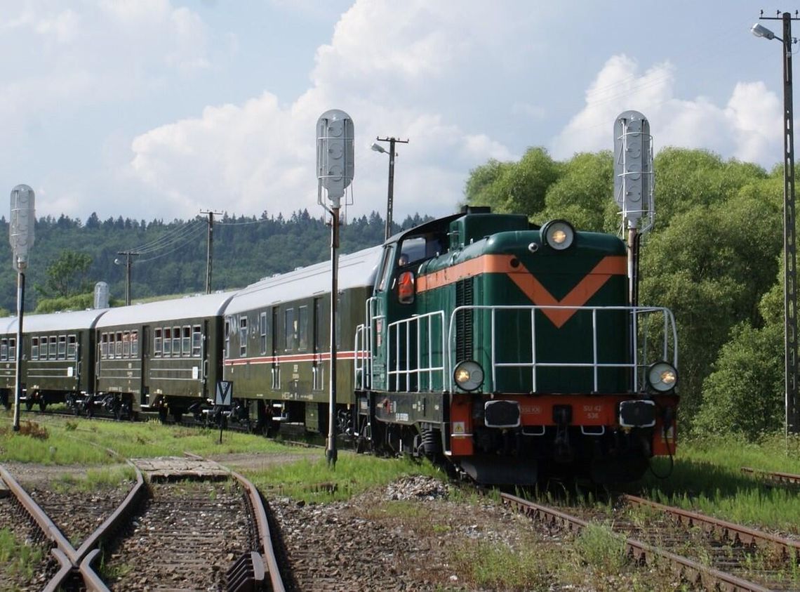W weekend na tory wyjedzie pociąg Retro Express Bieszczady