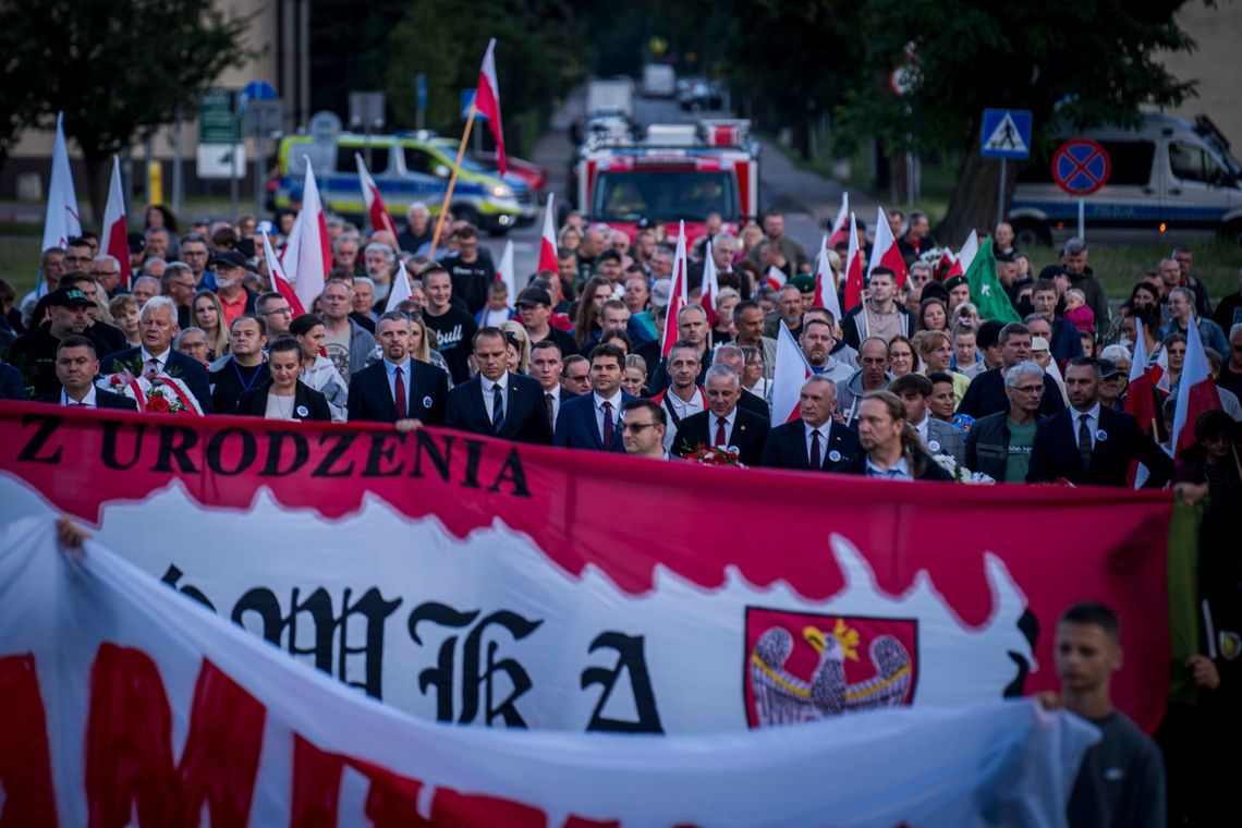 Wielki Marsz Pamięci ku Czci Ofiar Rzezi Wołyńskiej przeszedł przez Stalową Wolę