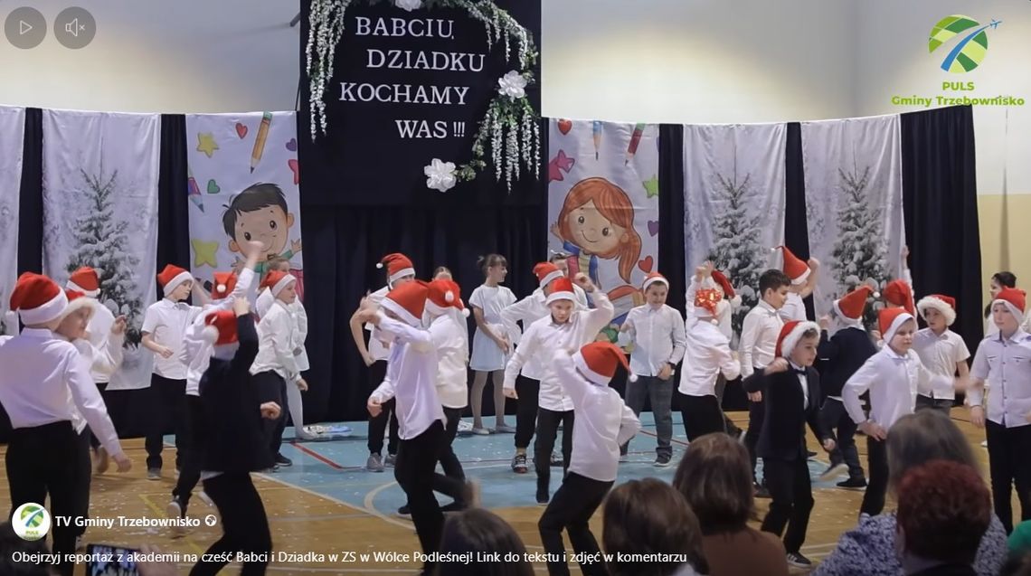 "Wnuki odbiera się inaczej". Babcie i dziadkowie wzruszeni uroczystością w ZS w Wólce Podleśnej