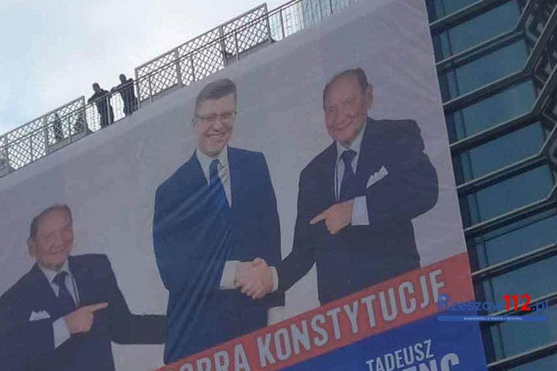 Wybory w Rzeszowie: złośliwa przeróbka plakatu z kandydatem na prezydenta