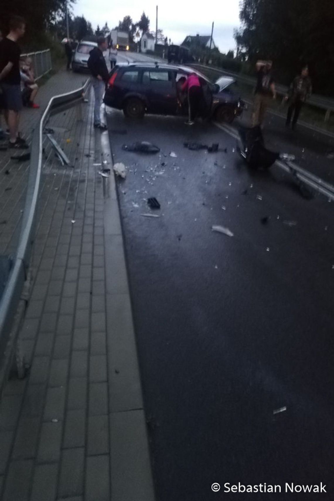 Wypadek na A4 w Łukawcu. Kierowca uderzył w bariery podczas ataku padaczki