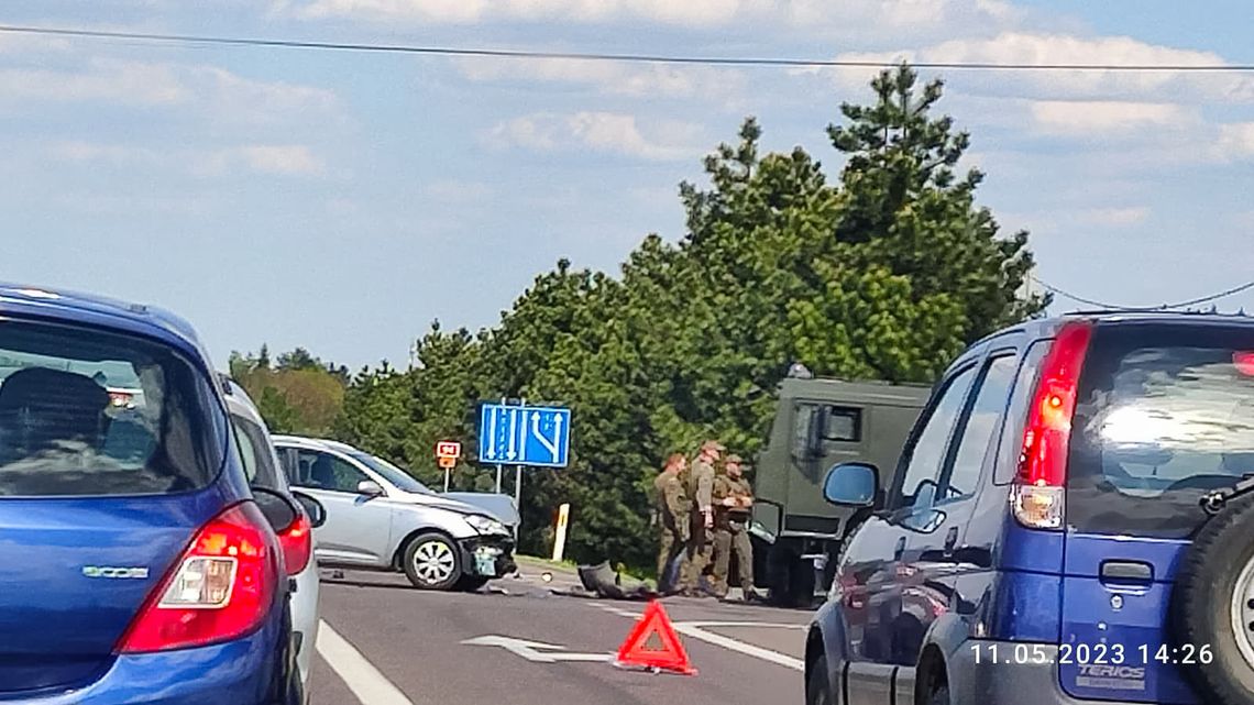 Wypadek na DK94 w Kraczkowej z udziałem kolumny wojskowej?