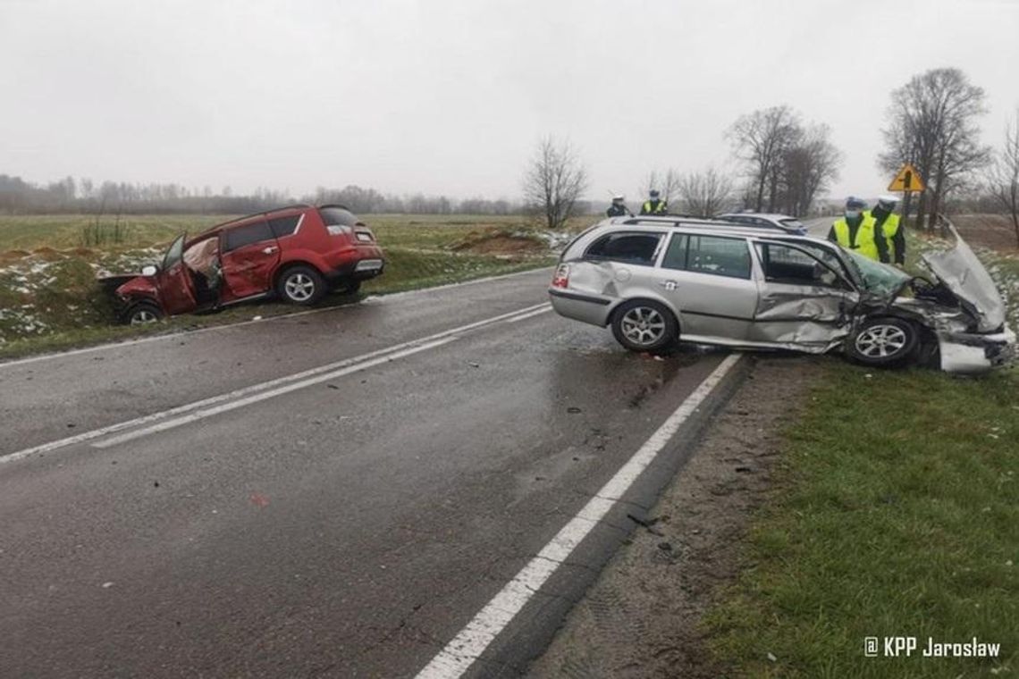 Wypadek w Makowisku. 4 osoby w szpitalu