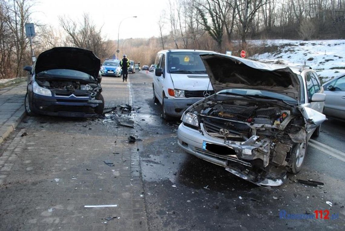 Wypadek w Przemyślu. Trzy osoby w szpitalu