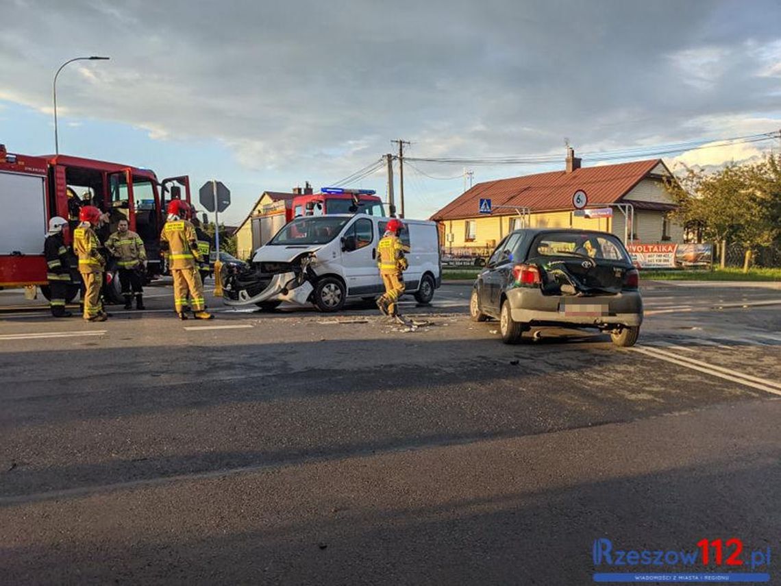 Wypadek w Rzeszowie. Ranna została jedna kobieta [FOTO]