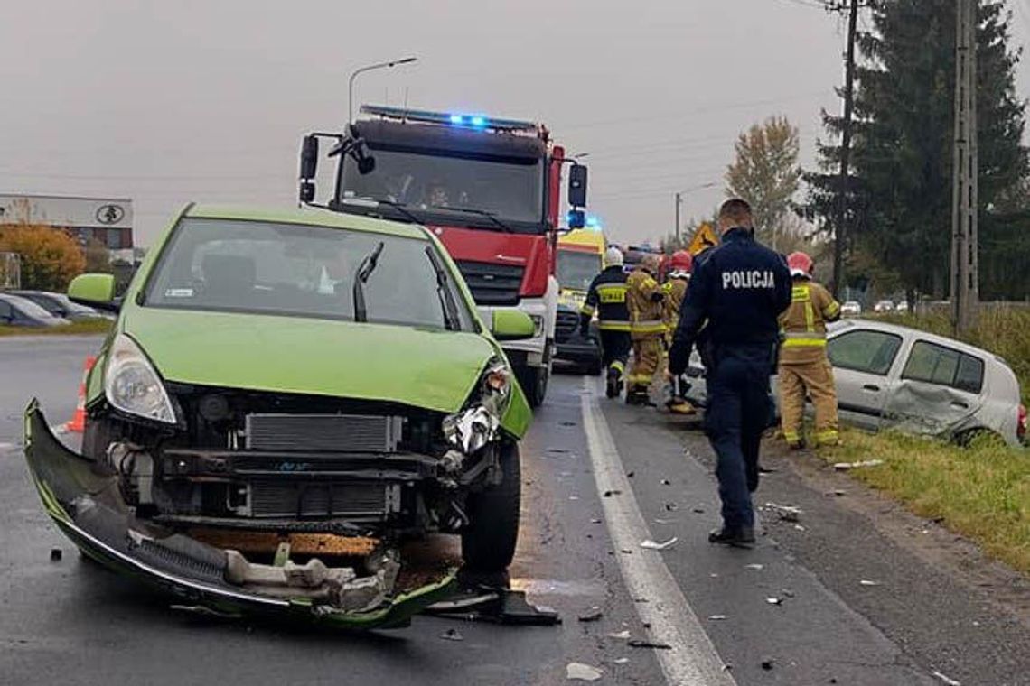 Wypadek w Trzebownisku. Dwie osoby trafiły do szpitala