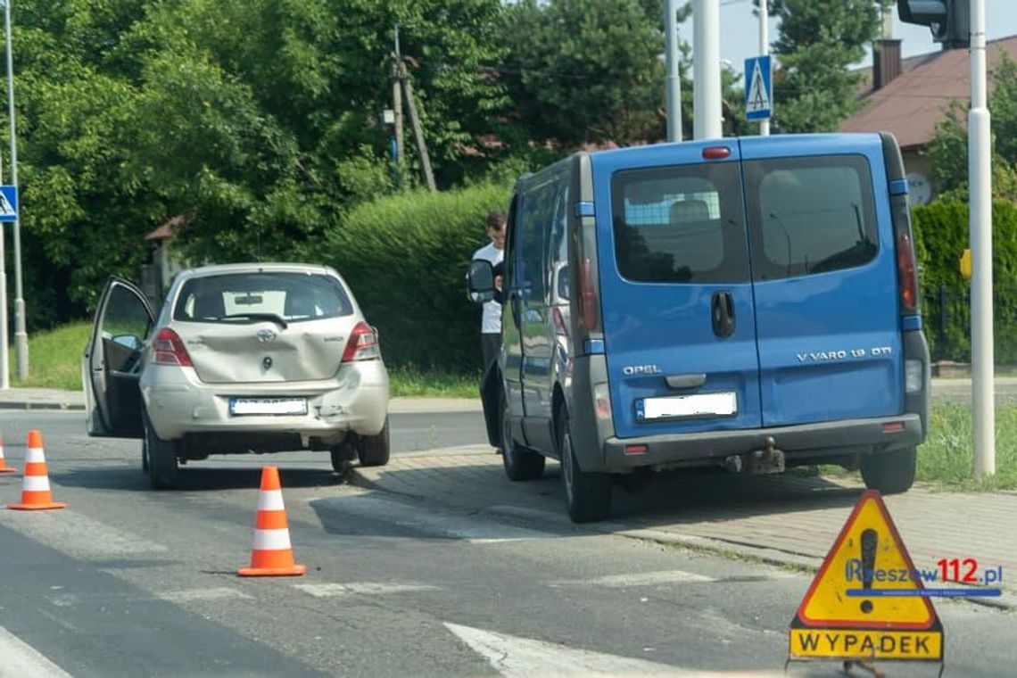 Wypadek w Trzebownisku. Ranna została jedna osoba [FOTO]