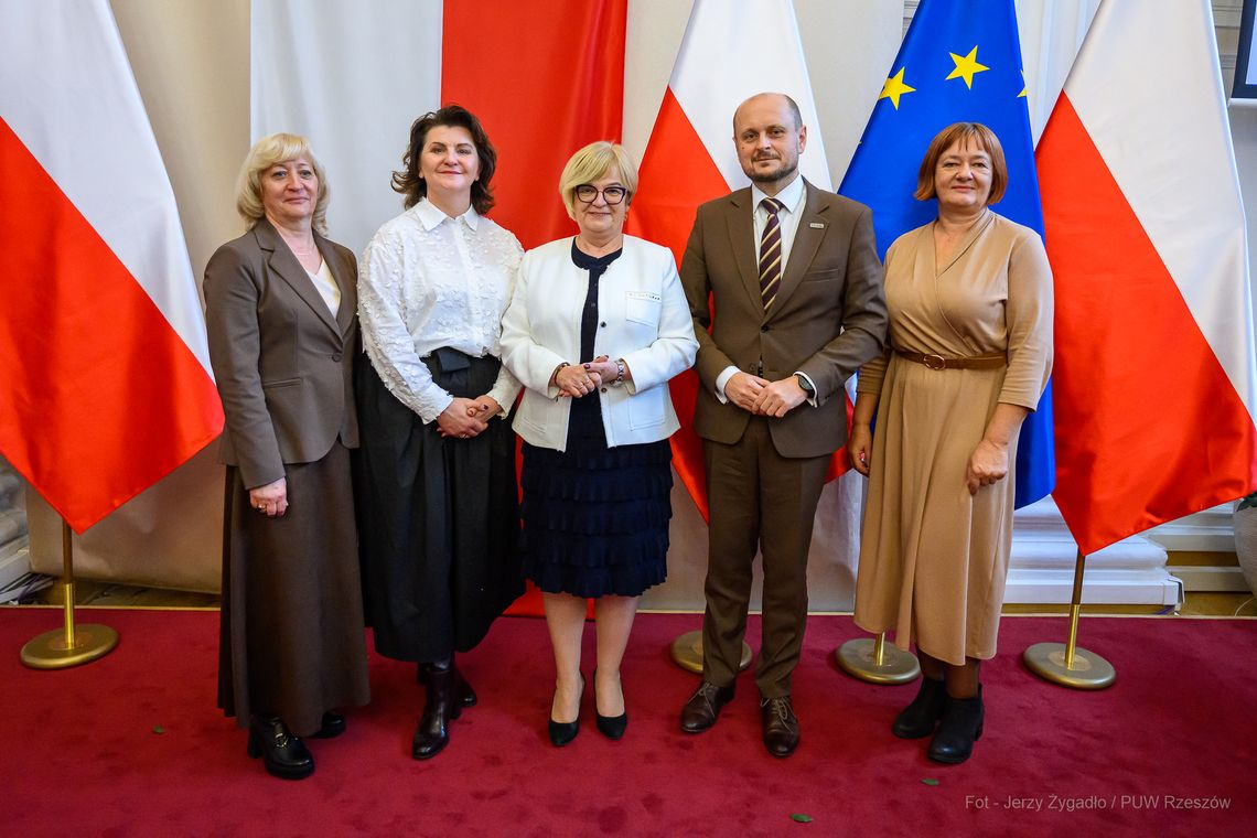 Wyróżnienia Wojewody Podkarpackiej z okazji Dnia Pracownika Socjalnego