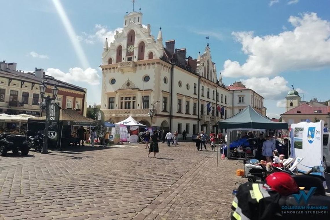 Za nami I edycja pikniku ,,Bezpieczne wakacje" organizowanego przez Collegium Humanum