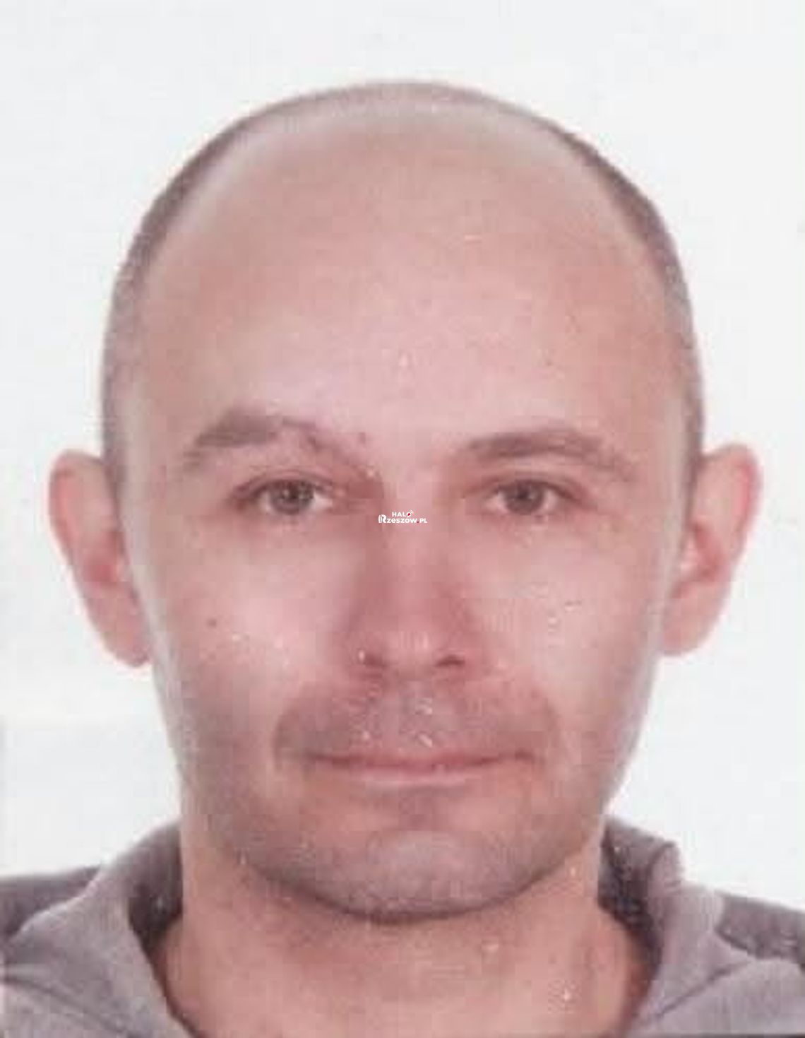 Zaginął 50-letni rzeszowianin Robert Bernat. Policja publikuje rysopis i prosi o pomoc Zaginął 50-letni rzeszowianin Robert Bernat. Policja publikuje rysopis i prosi o pomoc
